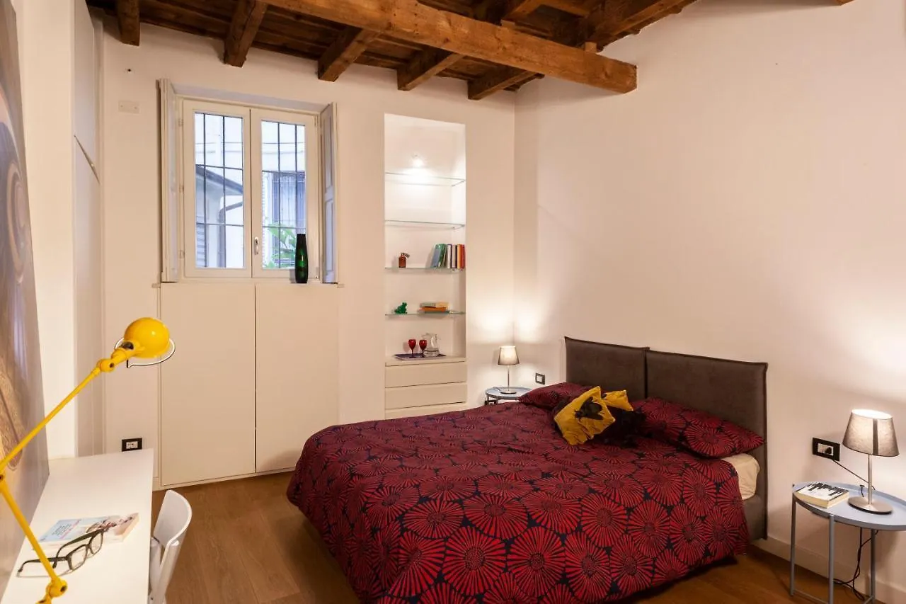 Appartamento Corso Venezia, in una corte esclusiva riservata! Milano Italia